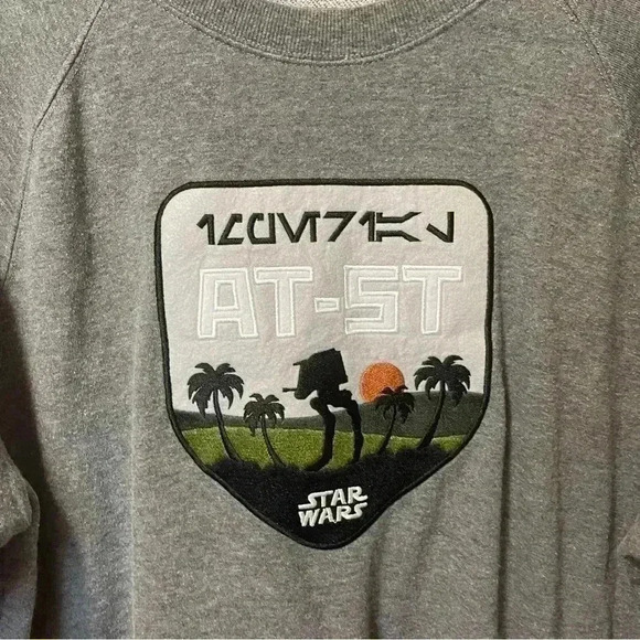 Star Wars Women's Disney Imperial AT-St Patch Slim Fit Sweatshirt Sz 2XL - Picture 2 of 8